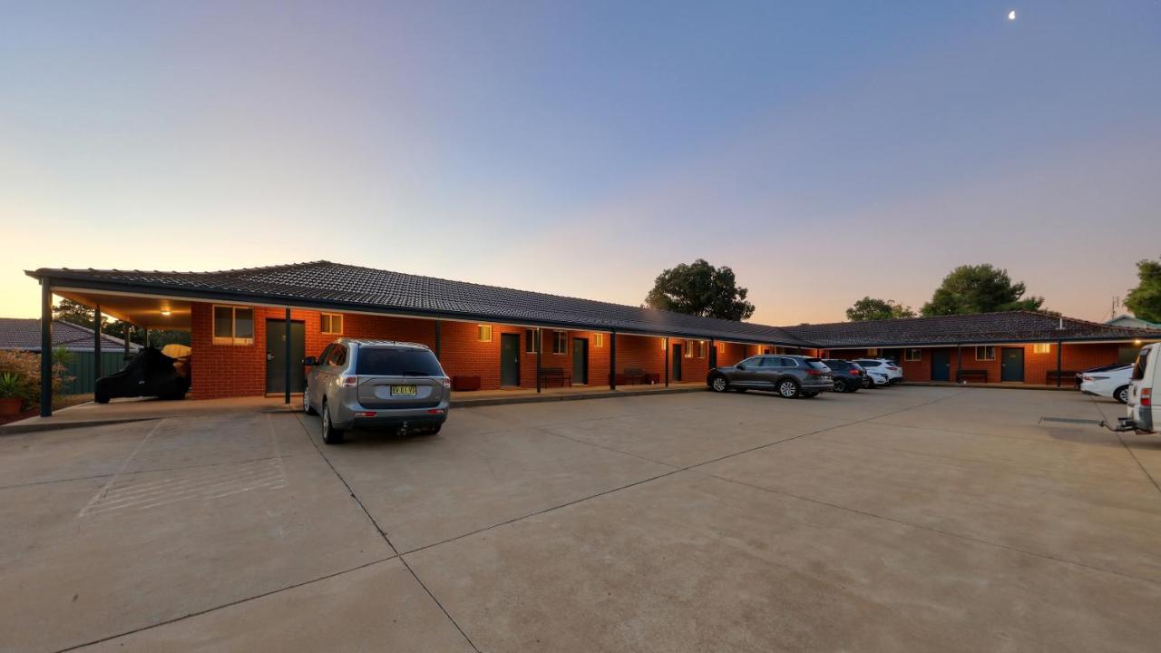 Bushman'S Motor Inn Parkes Exterior foto